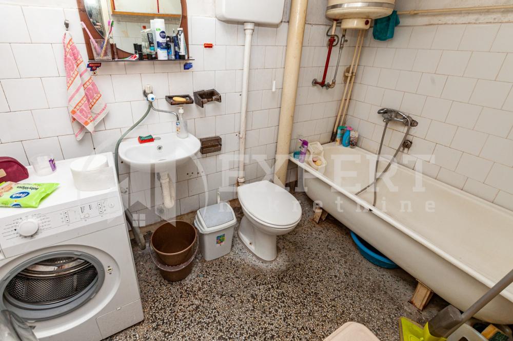 Slika 10 - Stan u zgradi, uknjižen, centralno grejanje, oglas ID p-06905