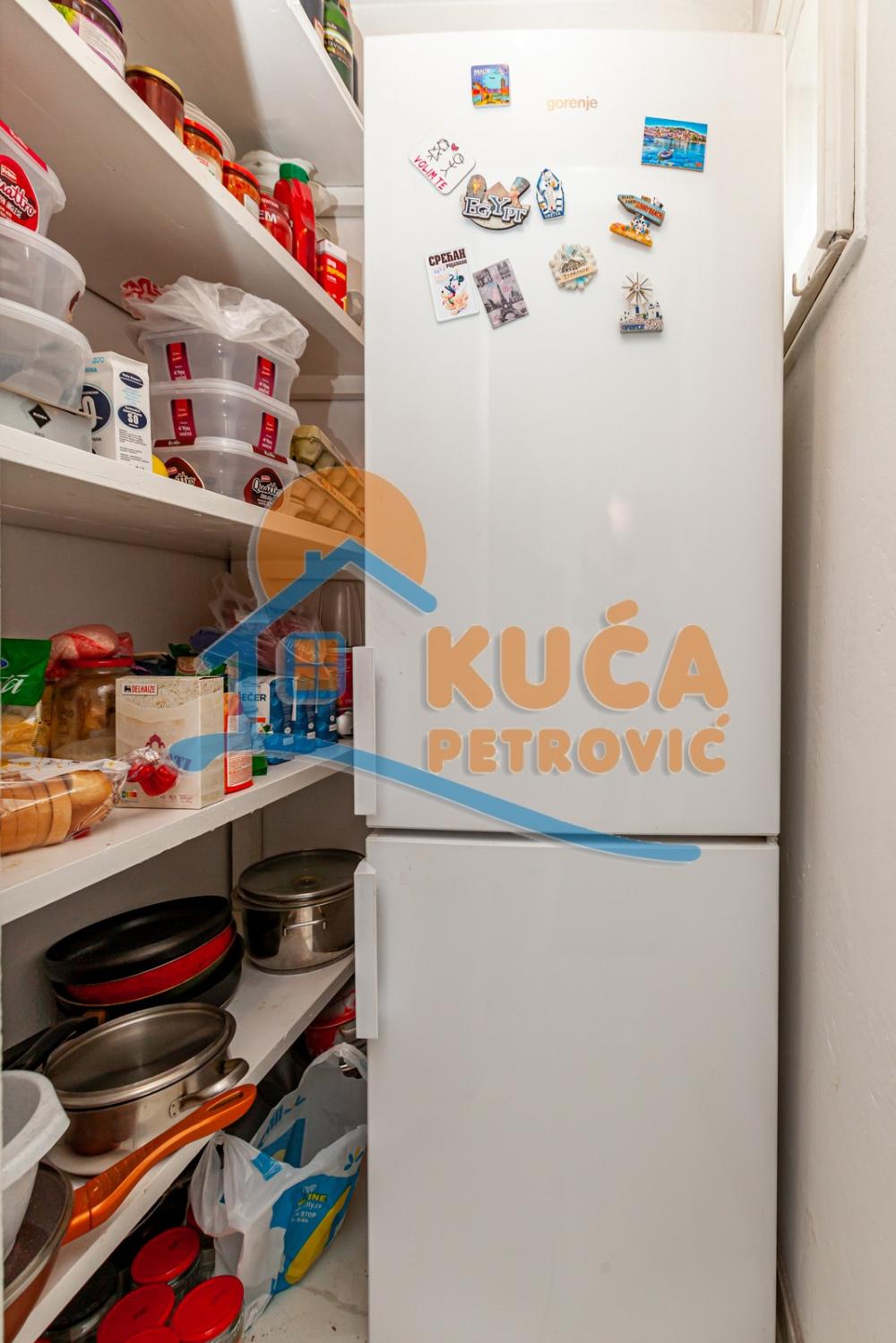 Slika 6 - Stan u zgradi, uknjižen, centralno grejanje, oglas ID p-06905