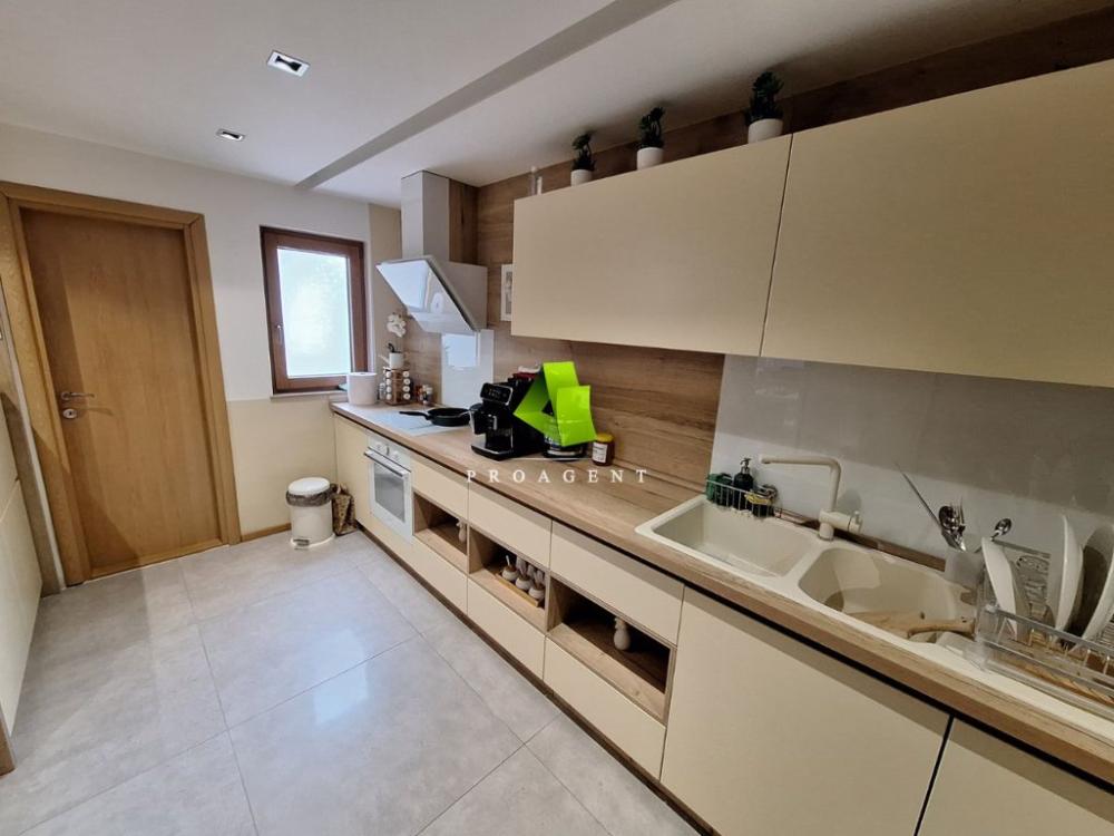 Slika 2 - Jedinstvena ponuda-luksuzan četvorosoban stan sa stvarima u strogom centru ID#6048