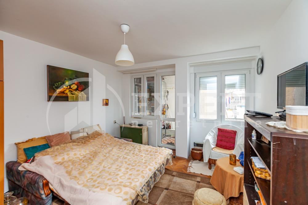 Slika 3 - Stan u zgradi, uknjižen, grejanje na struju, oglas ID p-013309