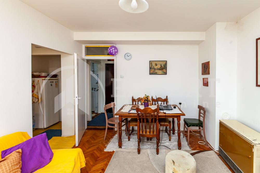 Slika 1 - Stan u zgradi, uknjižen, grejanje na struju, oglas ID p-013309