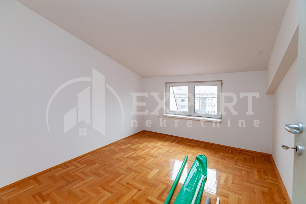 Slika 3 - Stan u zgradi, oglas ID p-013311