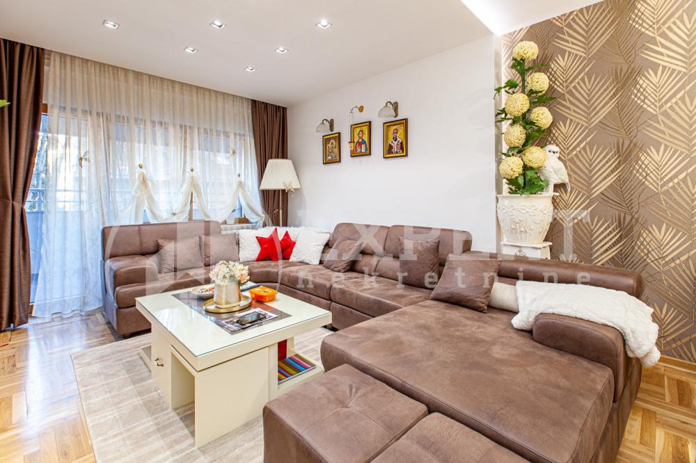 Slika 8 - Stan u zgradi, uknjižen, centralno grejanje, oglas ID p-013349