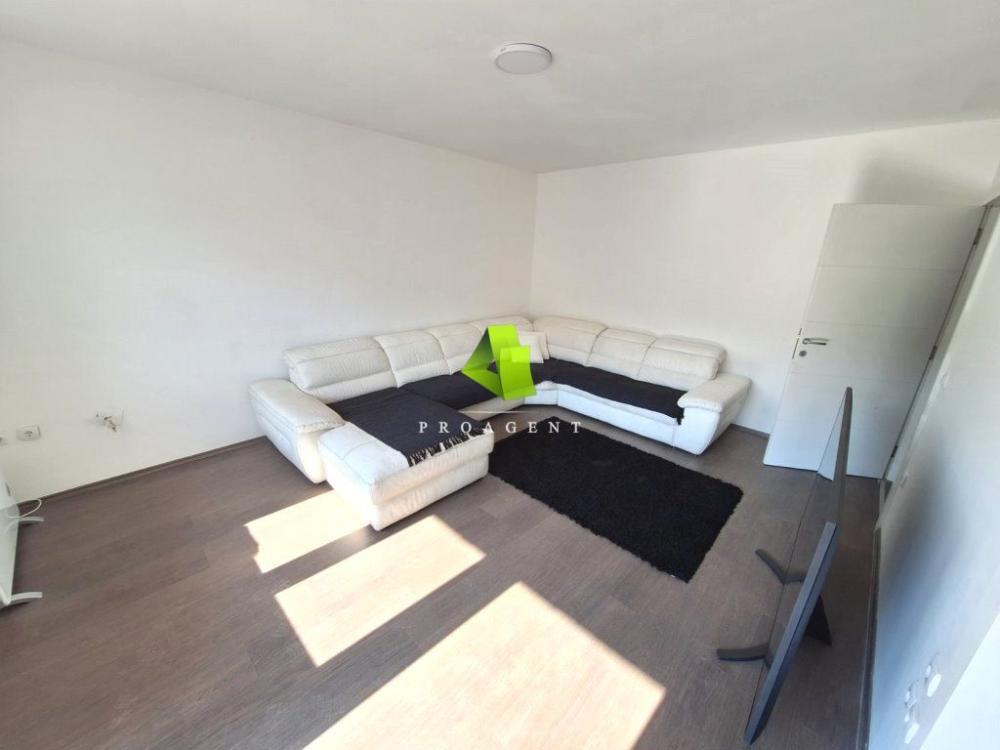 Glavna slika -Lep troiposoban stan sa stvarima na dobroj lokaciji na Panteleju ID#6110