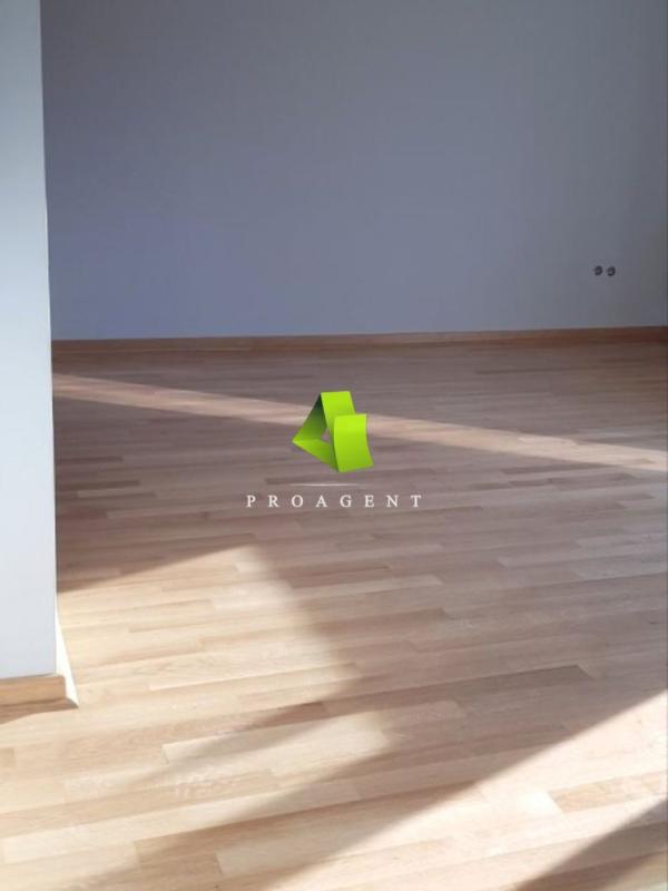 Slika 8 - Luksuzan renoviran trosoban stan na mirnoj lokaciji u blizini Sabornog hrama ID#6113