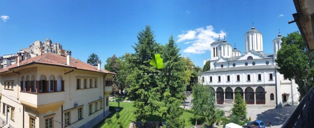 Glavna slika -Luksuzan renoviran trosoban stan na mirnoj lokaciji u blizini Sabornog hrama ID#6113