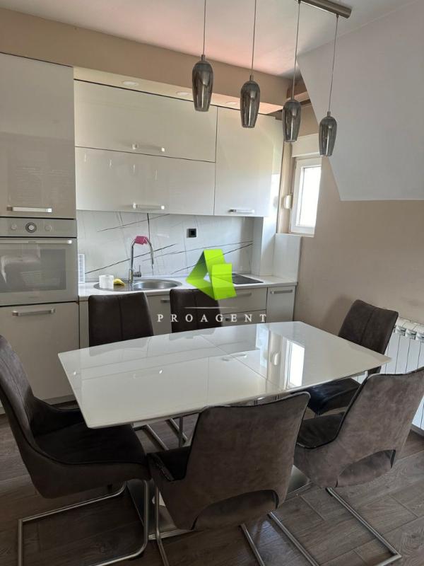 Slika 1 - Lep dvoiposoban stan sa stvarima u Mokranjčevoj, Palilula ID#6176