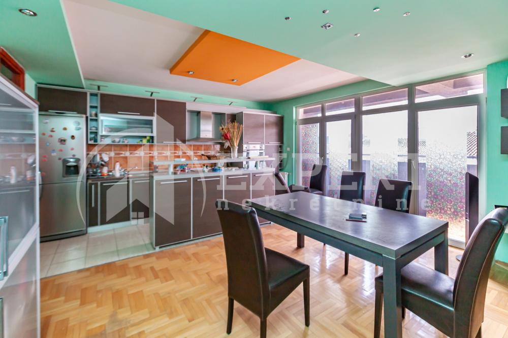 Slika 6 - Stan u zgradi, uknjižen, centralno grejanje, oglas ID p-013524