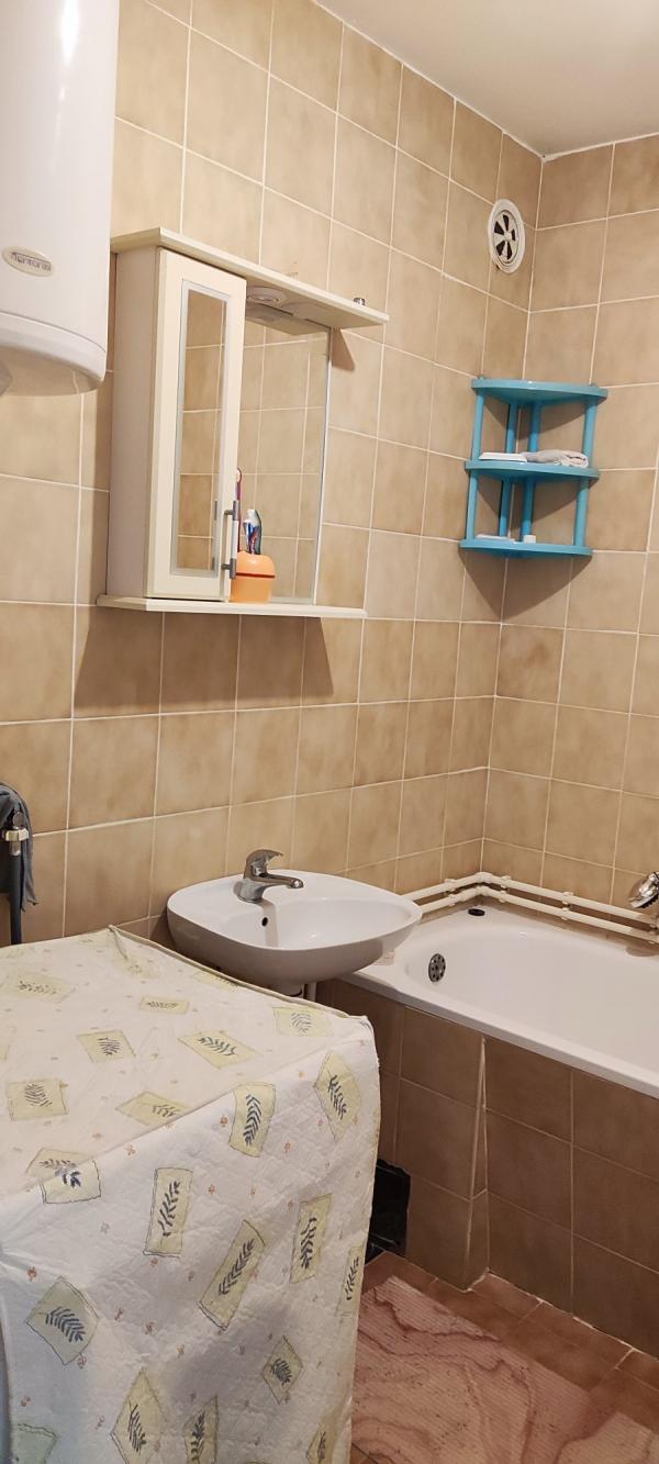 Slika 8 - Prodaja dvoiposobnog stana, Crvenih javorova Niš, terasa, parking