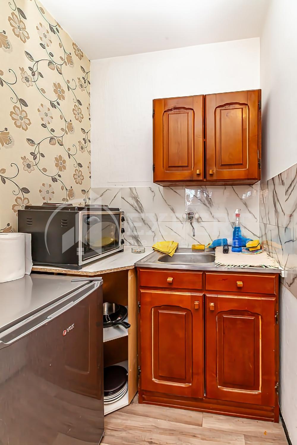 Slika 5 - Stan u zgradi, uknjižen, centralno grejanje, oglas ID p-013627