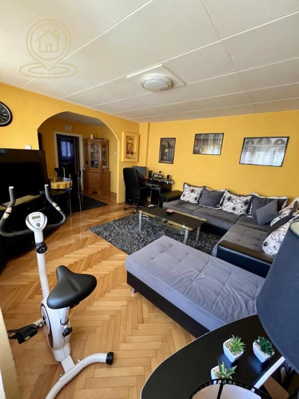 Slika 2 - Na prodaju stan – Vojvode Tankosića, centralna lokacija, Niš, 77m²