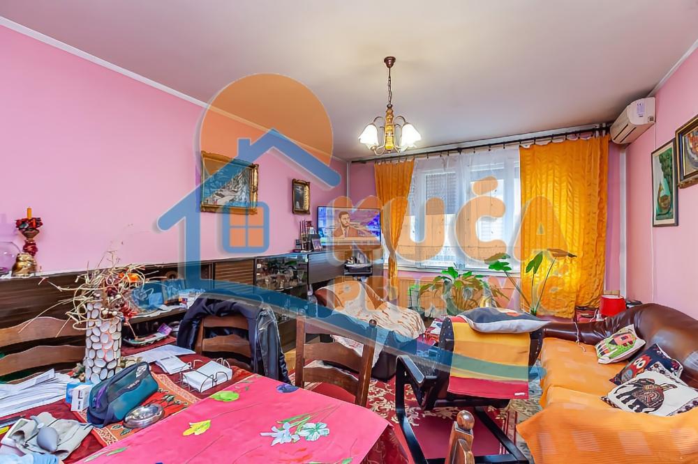 Slika 1 - Stan u zgradi, uknjižen, centralno grejanje, oglas ID p-013804