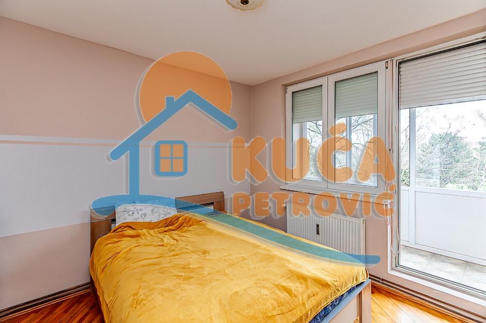 Slika 6 - Stan u zgradi, uknjižen, centralno grejanje, oglas ID p-013805