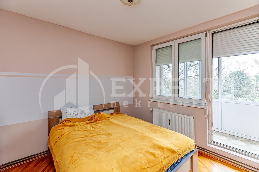 Slika 6 - Stan u zgradi, uknjižen, centralno grejanje, oglas ID p-013805