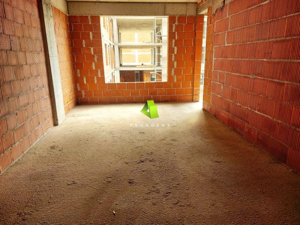 Slika 1 - Dvoiposoban stan u porodičnom stambenom objektu u novogradnji sa PDV-om, Pantelej ID#6105