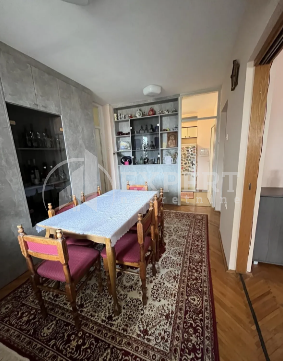 Slika 9 - Stan u zgradi, uknjižen, centralno grejanje, oglas ID p-013966