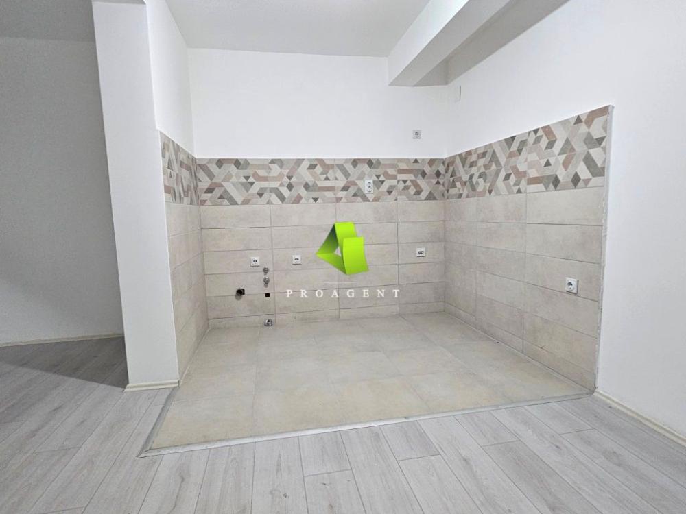 Slika 5 - Useljiv dvoiposoban stan u novogradnji, Pantelej ID#6498