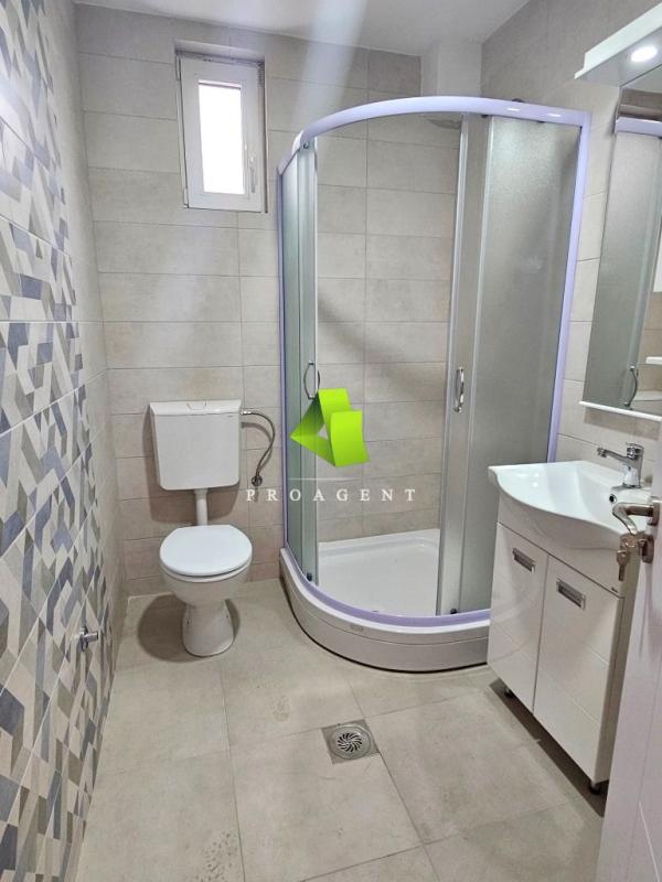 Slika 8 - Useljiv jednoiposoban stan u novogradnji u blizini Pantelejske crkve ID#6496