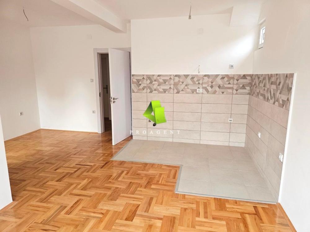 Slika 4 - Useljiv jednoiposoban stan u novogradnji u blizini Pantelejske crkve ID#6496