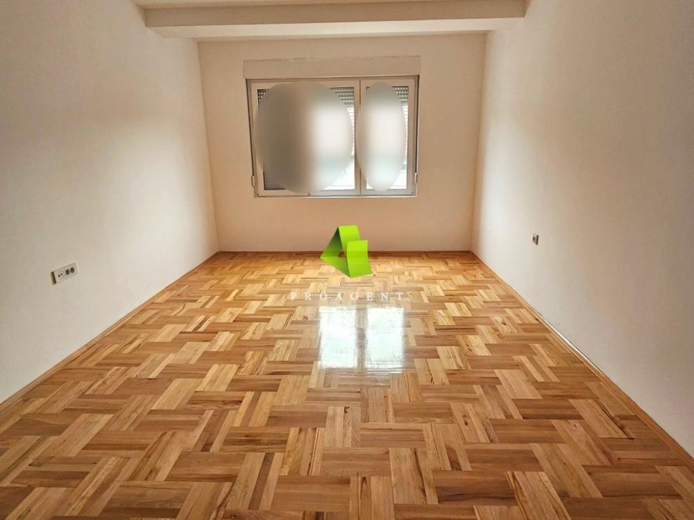 Slika 1 - Useljiv jednoiposoban stan u novogradnji u blizini Pantelejske crkve ID#6496