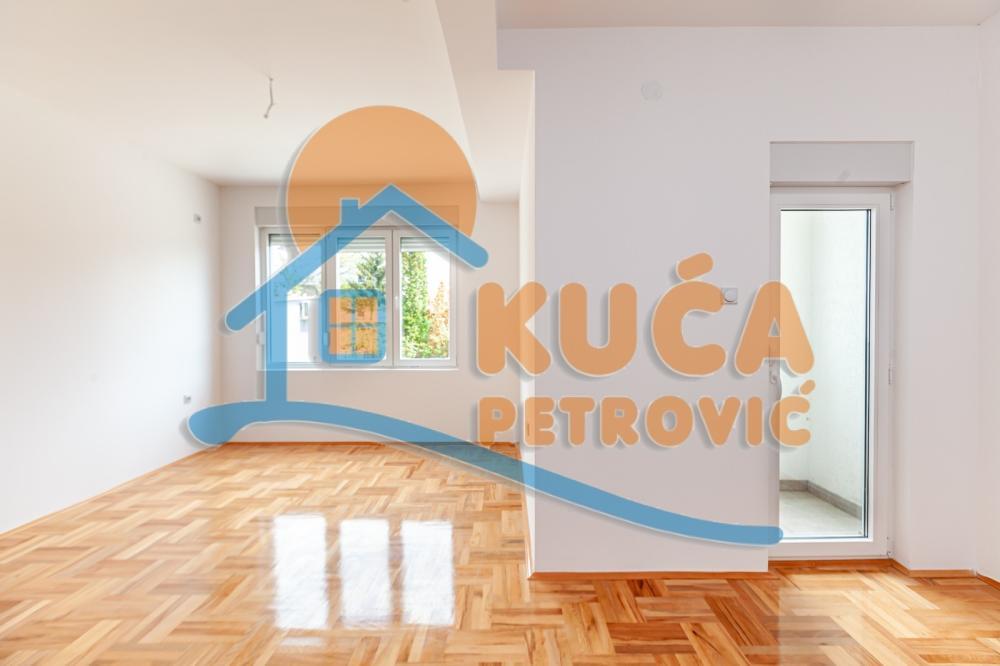 Glavna slika -Stan u zgradi, oglas ID p-08586