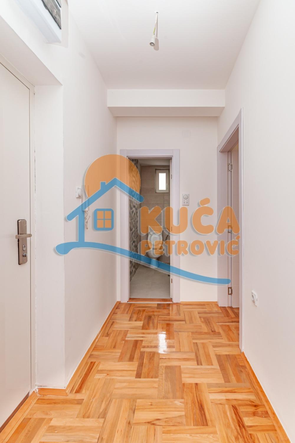 Slika 7 - Stan u zgradi, oglas ID p-08586