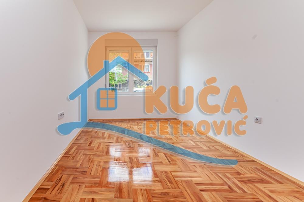 Slika 7 - Stan u zgradi, oglas ID p-08590