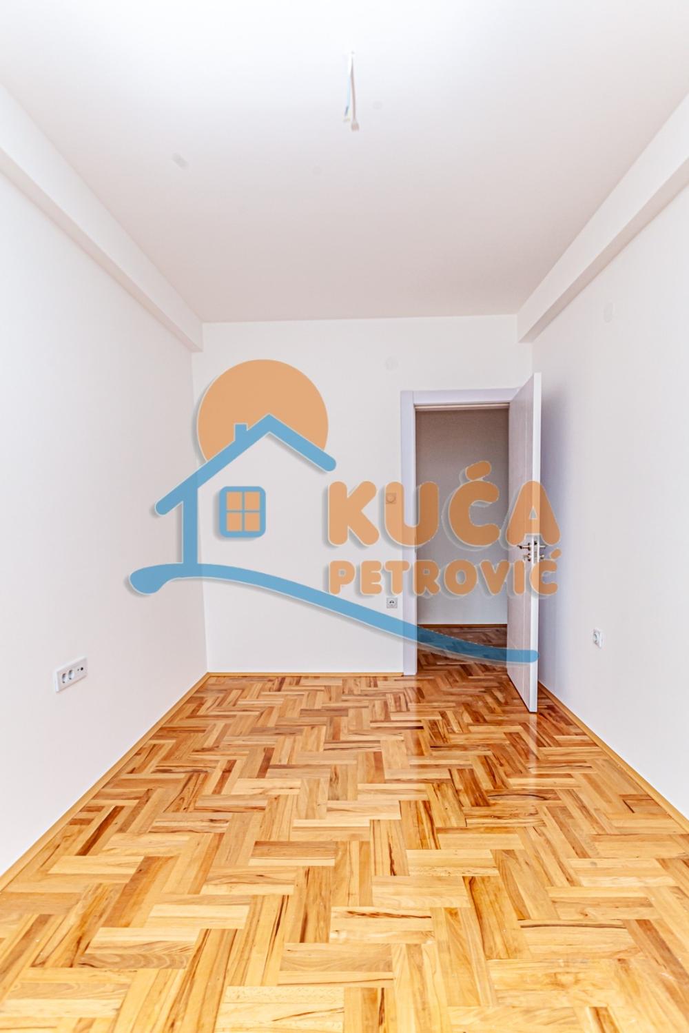 Slika 6 - Stan u zgradi, oglas ID p-08592