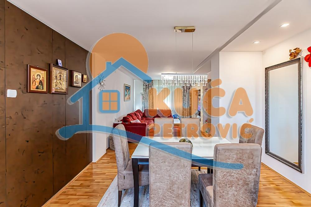 Slika 8 - Stan u zgradi, uknjižen, etažno grejanje, oglas ID p-014048