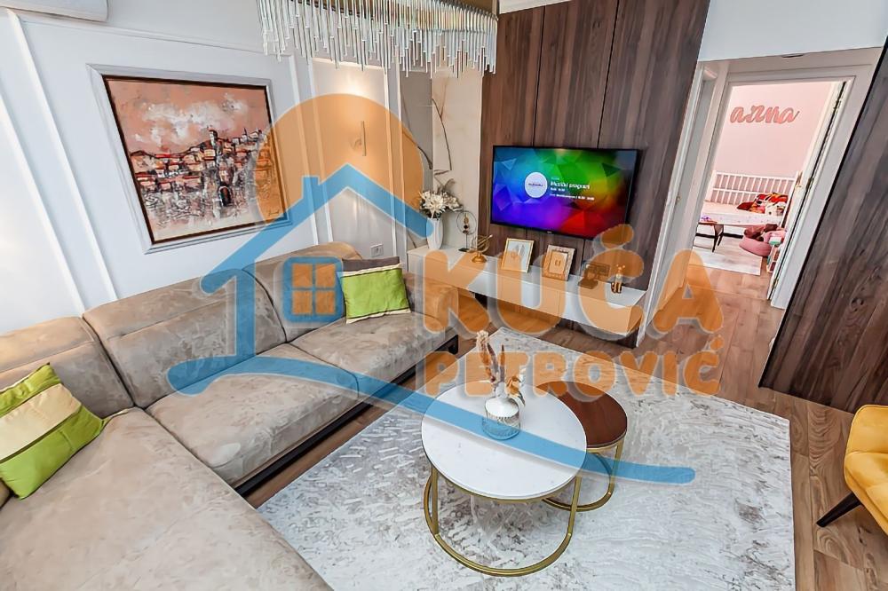 Slika 9 - Stan u zgradi, uknjižen, centralno grejanje, oglas ID p-014071