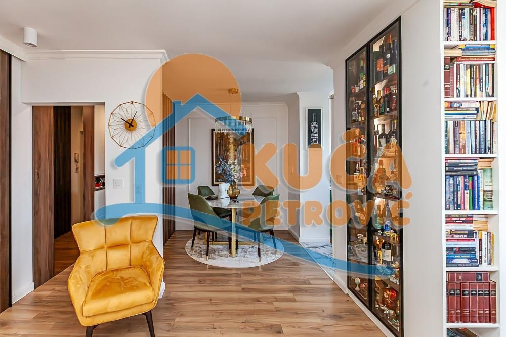 Slika 6 - Stan u zgradi, uknjižen, centralno grejanje, oglas ID p-014071