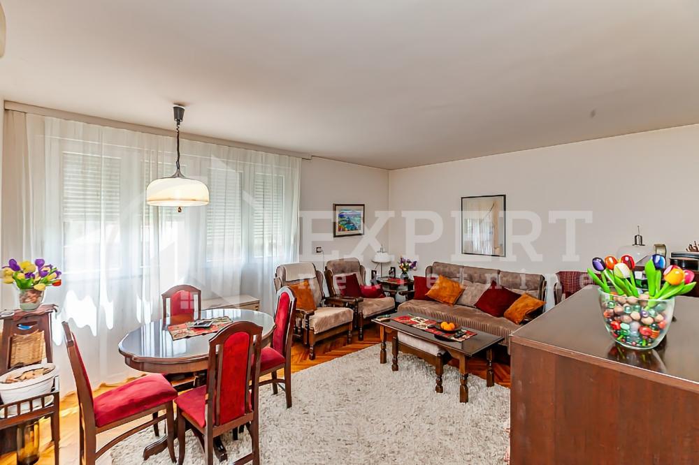 Slika 1 - Stan u zgradi, uknjižen, grejanje na struju, oglas ID p-014112