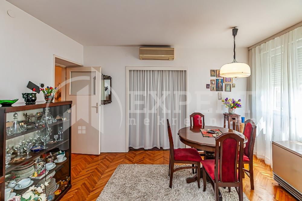 Slika 3 - Stan u zgradi, uknjižen, grejanje na struju, oglas ID p-014112