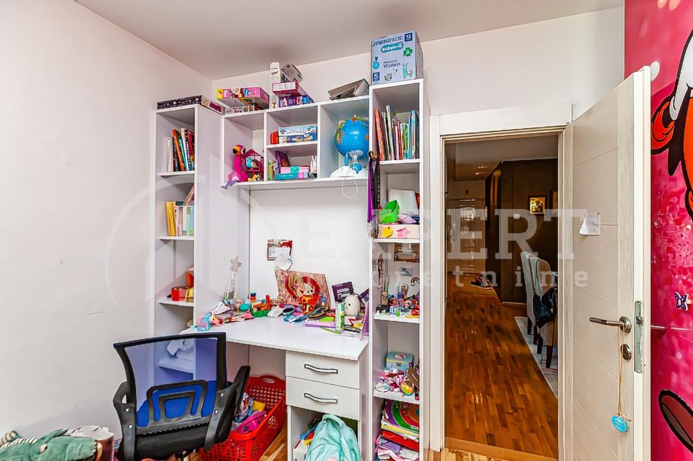 Slika 7 - Stan u zgradi, uknjižen, etažno grejanje, oglas ID p-014048