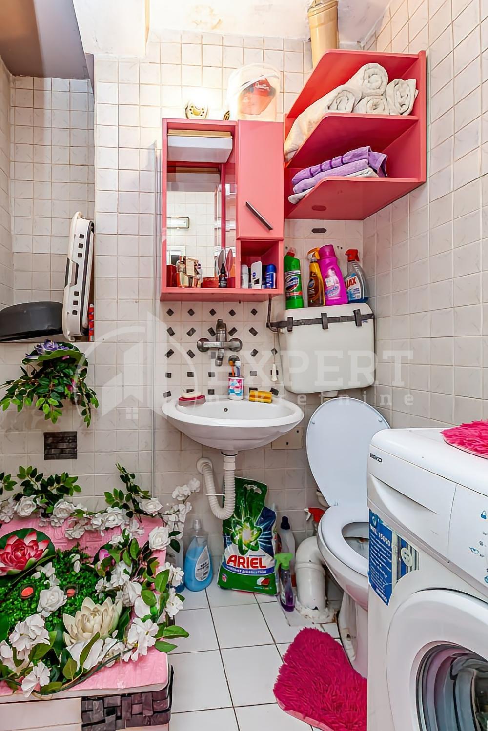 Slika 8 - Stan u zgradi, uknjižen, etažno grejanje, oglas ID p-014044