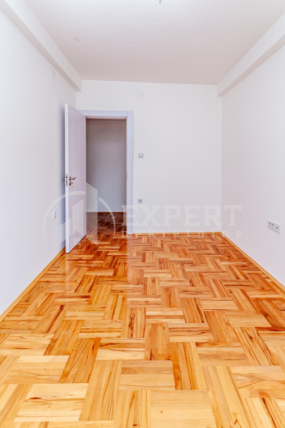 Slika 11 - Stan u zgradi, oglas ID p-08594