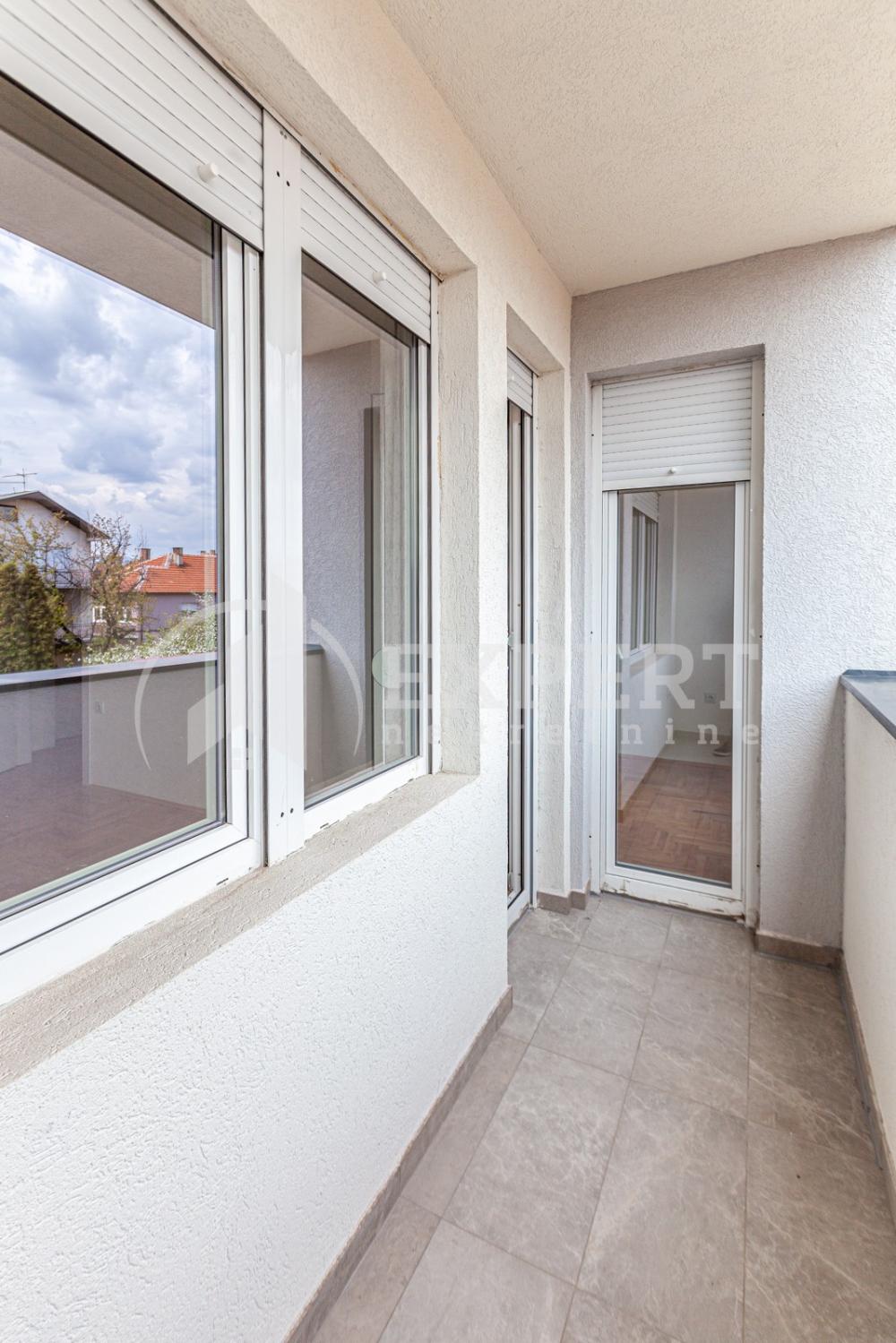 Slika 3 - Stan u zgradi, oglas ID p-08592