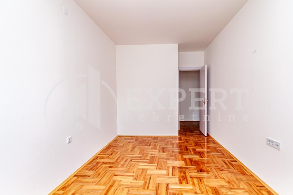 Slika 8 - Stan u zgradi, oglas ID p-08588