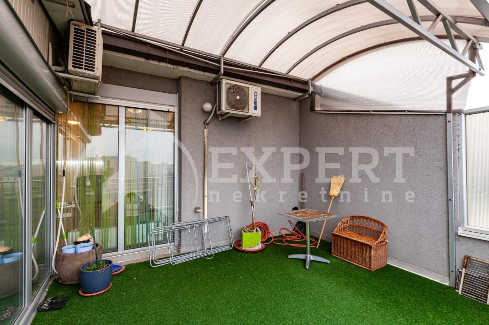 Slika 3 - Stan u zgradi, uknjižen, centralno grejanje, oglas ID p-04806