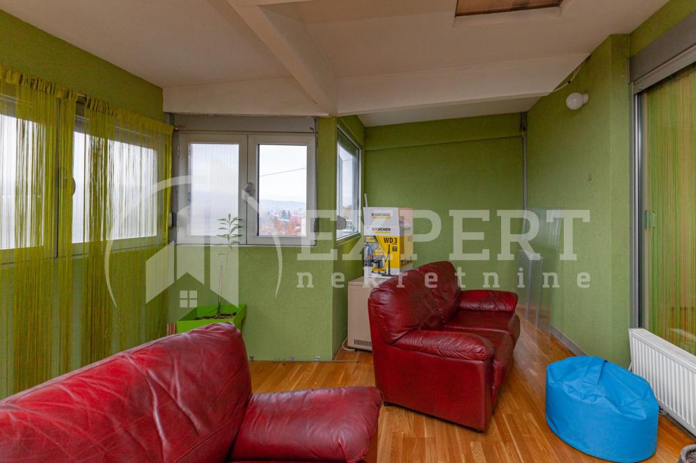 Slika 1 - Stan u zgradi, uknjižen, centralno grejanje, oglas ID p-04806