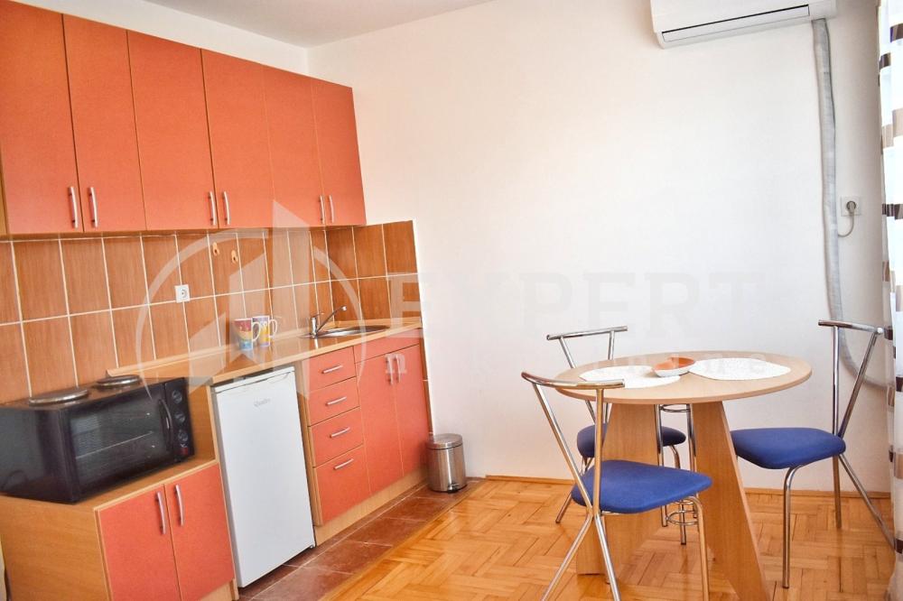 Slika 2 - Garsonjera, grejanje na struju, oglas ID p-014172