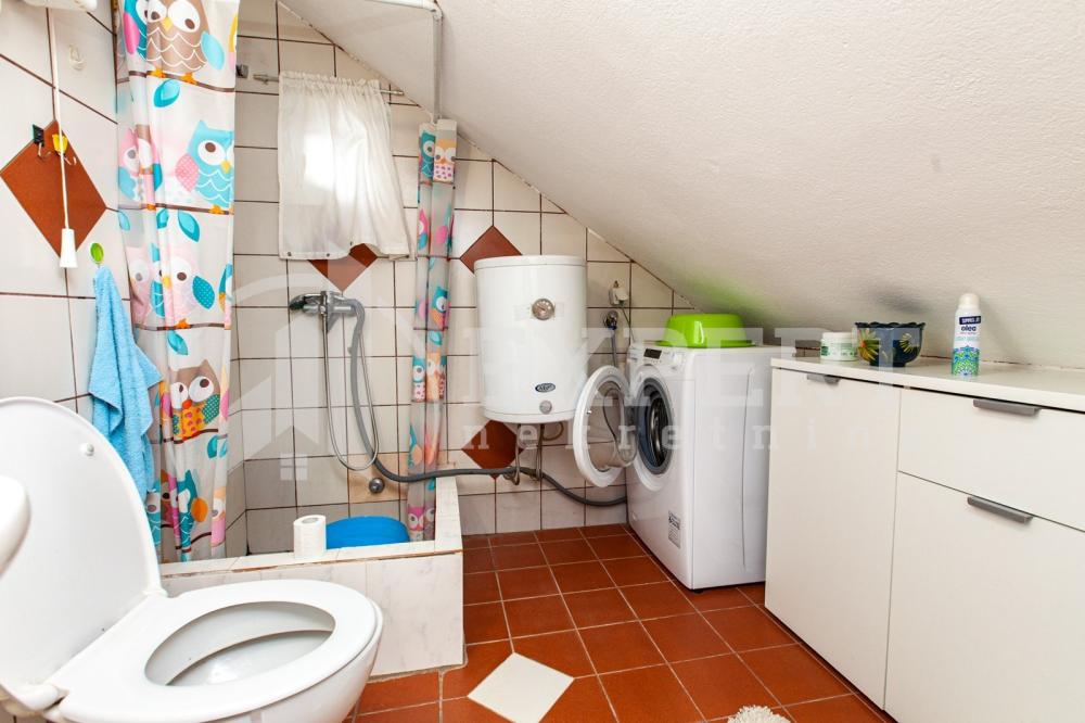 Slika 4 - Stan u zgradi, uknjižen, grejanje na struju, oglas ID p-03508