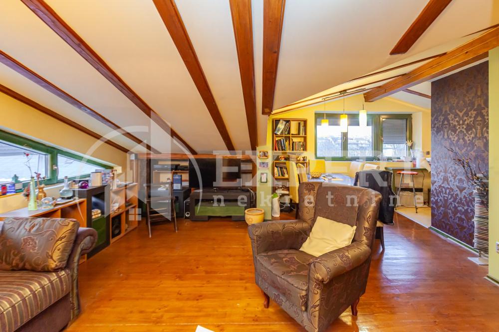 Slika 2 - Stan u zgradi, uknjižen, centralno grejanje, oglas ID p-014211