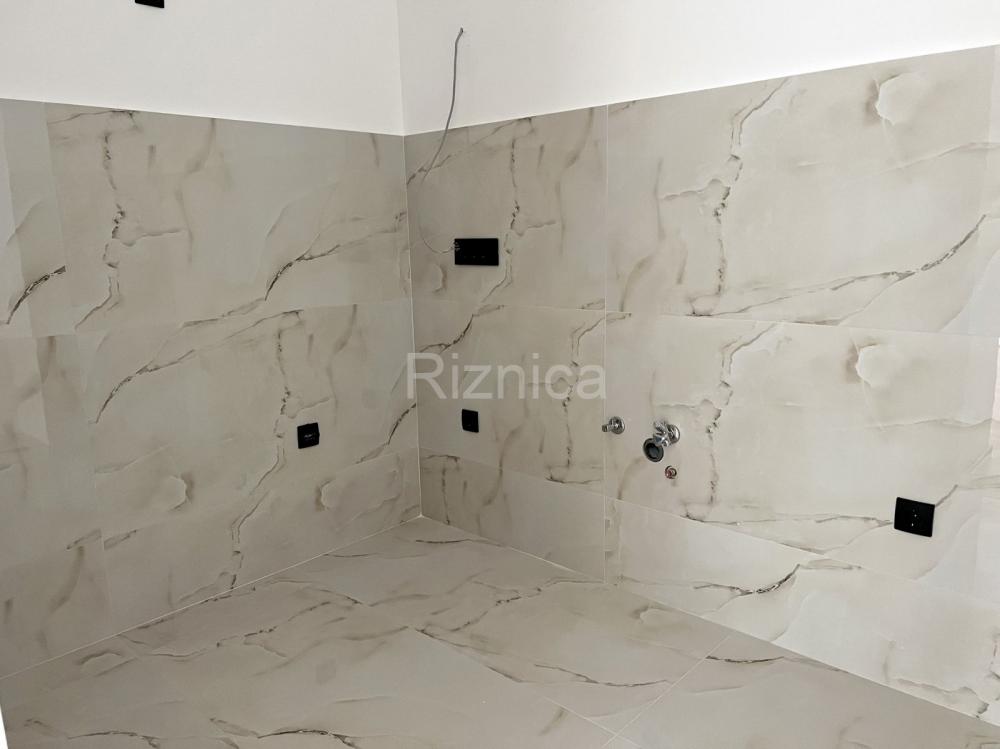 Slika 2 - Prodaja trosobnog stana, Čair Niš