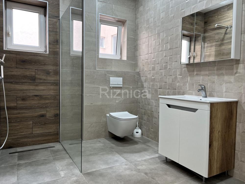 Slika 7 - Prodaja trosobnog stana, Pantelej Niš, parking