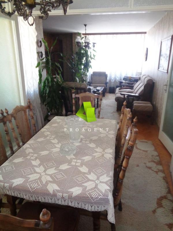 Slika 3 - Trosoban stan sa prelepim pogledom na kej, Dom zdravlja ID#6640