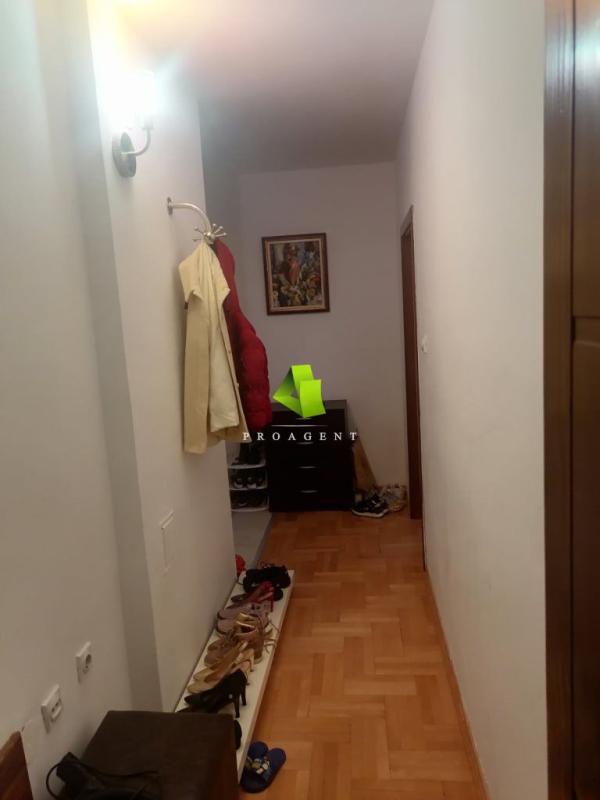 Slika 8 - Porodičan trosoban stan na Paliluli ID#6659