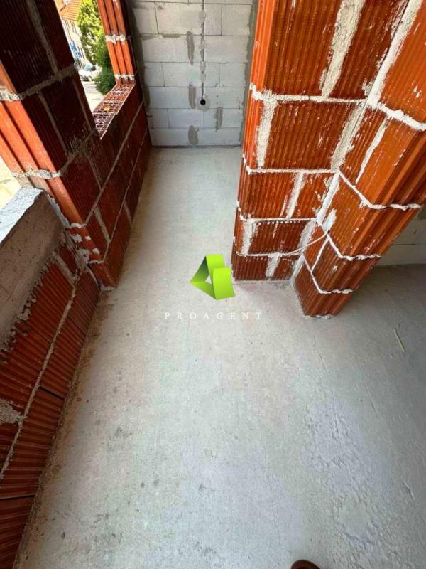 Slika 6 - Kvalitetan nov trosoban stan sa PDV-om u centru ID#6700