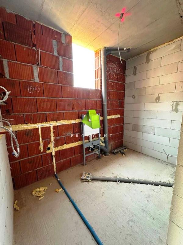 Slika 1 - Kvalitetan nov četvorosoban stan sa PDV-om u centru ID#6699