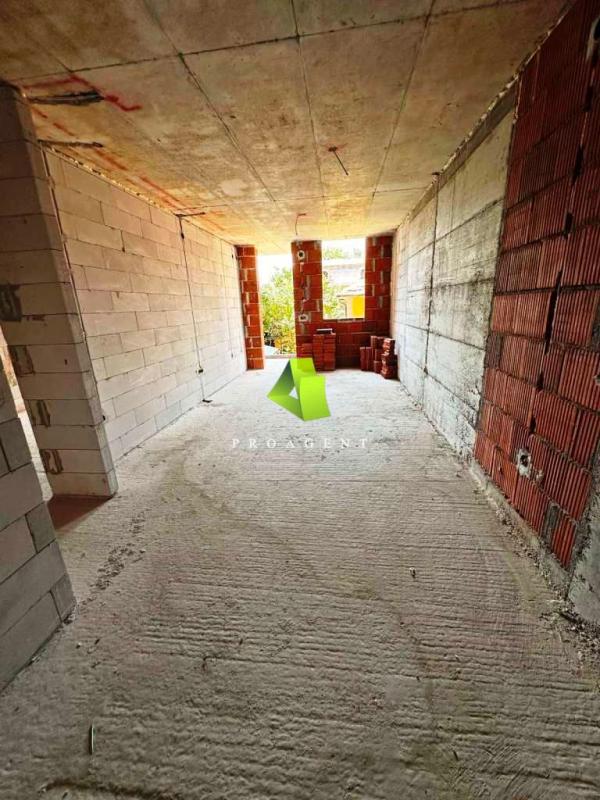 Slika 7 - Kvalitetan nov trosoban stan sa PDV-om u centru ID#6703